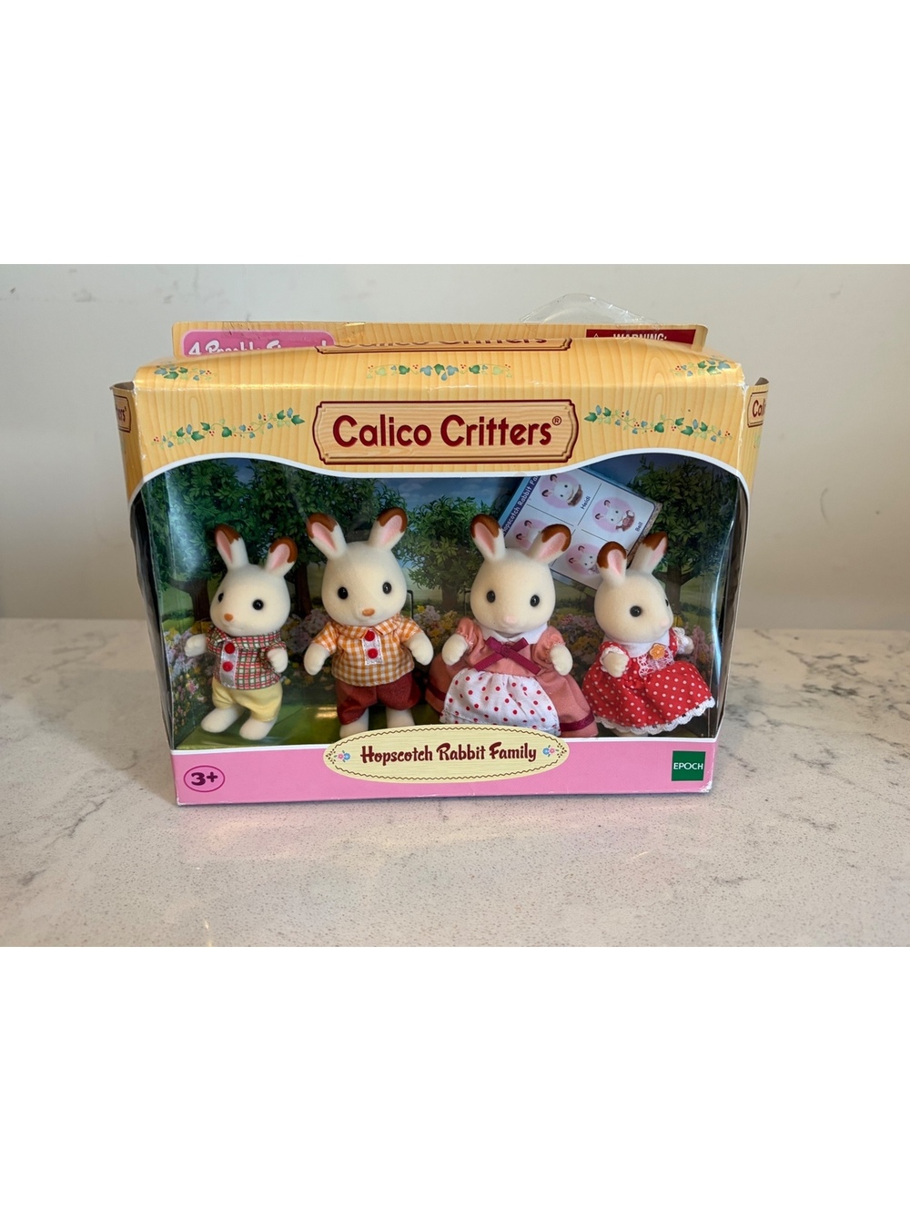 Calico Critters Hopscotch Rabbit Family CC1642 4 Figures Original Box Epoch